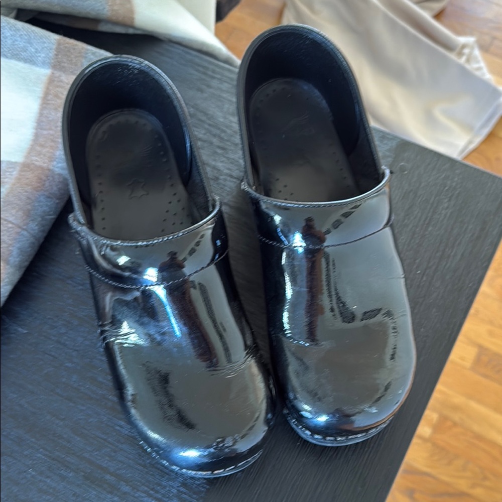 Shiny Black Dansko Clogs